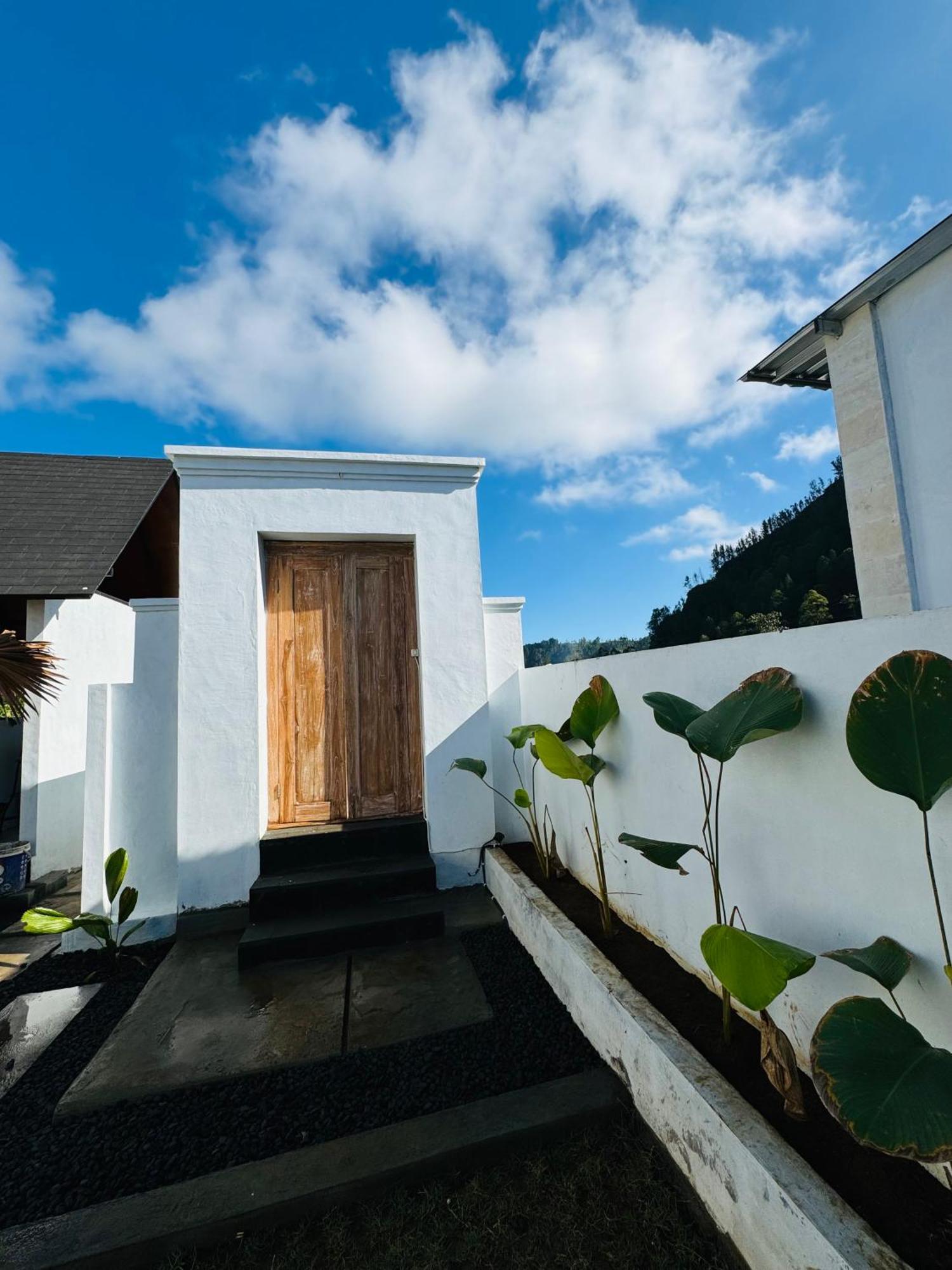 Volcano Cottages Kubupenlokan Exteriör bild